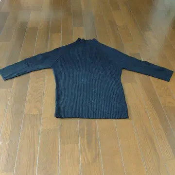 리브 편직 7부 스웨터 사이즈 40 (실크 70. 캐시미어 30)