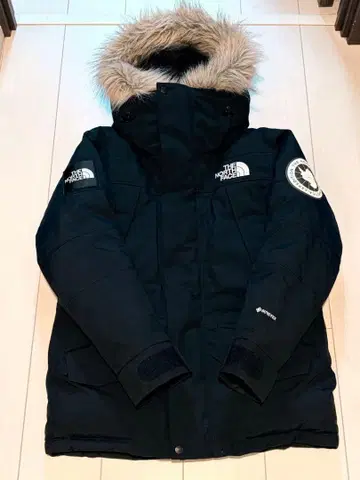 THE NORTH FACE 블랙 다운 자켓