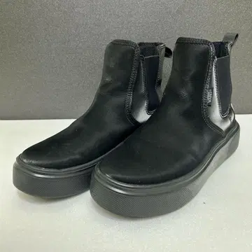 새상품급 VANS 사이드 고어호버