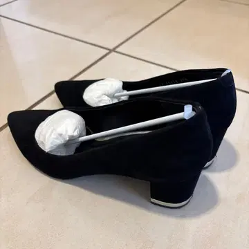 블랙 스웨이드 스틸레토 하이힐