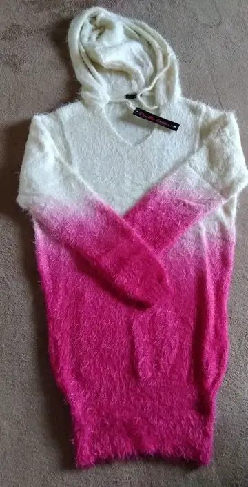 미사용 후드 부착 니트 화이트 x 핑크