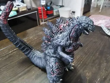 신 고질라 피규어