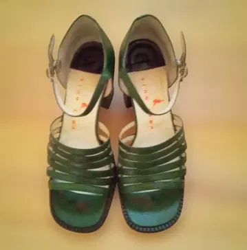 vert buis 그린 스트랩 포함 오픈토 펌프스