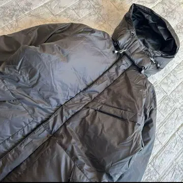 블랙 다운 자켓 후드 부착