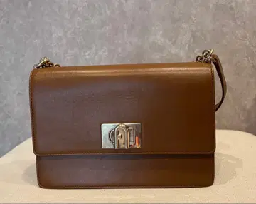 FURLA 훌라 가죽 숄더백 체인 턴락