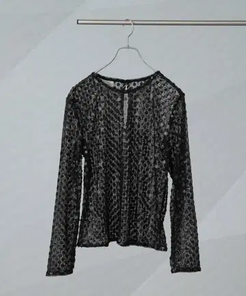 BAUM UND PFERDGARTEN 스팽글 상의