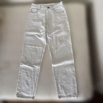 화이트 데님 스트레이트 팬츠