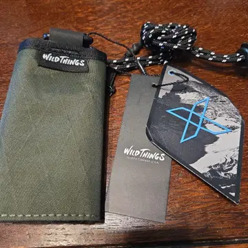 미사용품 WILD THINGS 3단 폴더형 지갑 올리브 그린