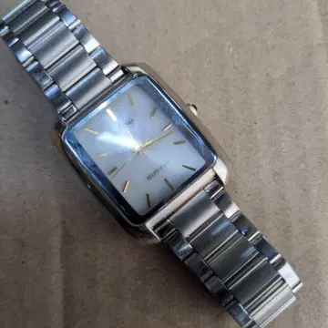 작동품. REGUNO 솔라 쿼츠 손목시계