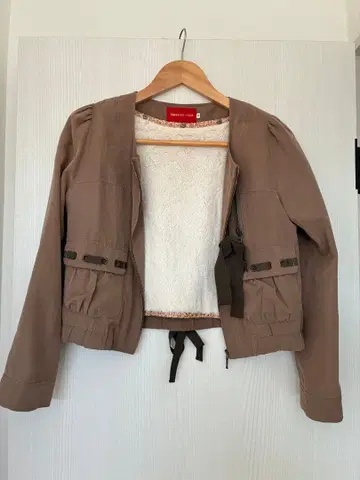 아푸와이저 리셰 브라운 노카라 자켓 플리스 안쪽