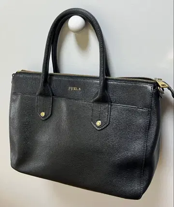 [새상품급] 훌라 핸드백 메디테라니아 가죽 2way 끈 없음