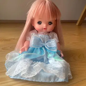 새상품급! 멜짱 핑크 머리 스카이블루 드레스