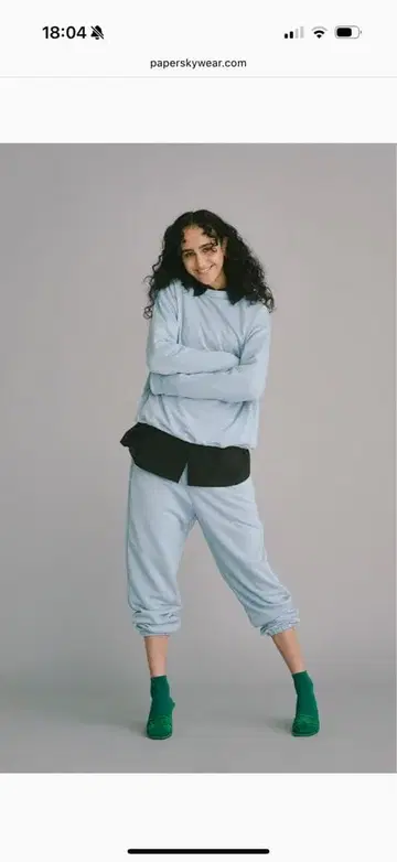 Paper sky ware 보더리스 맨투맨