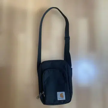 Carhartt 컴팩트 숄더백 블랙