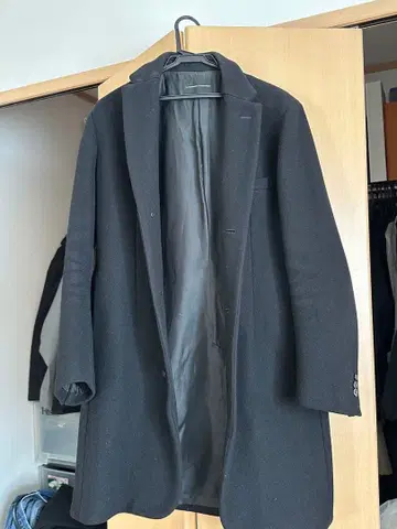 블랙 체스터 코트 울 혼방