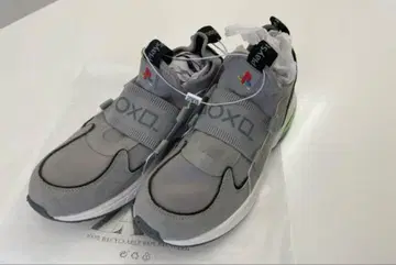 ZARA PlayStation 스니커즈