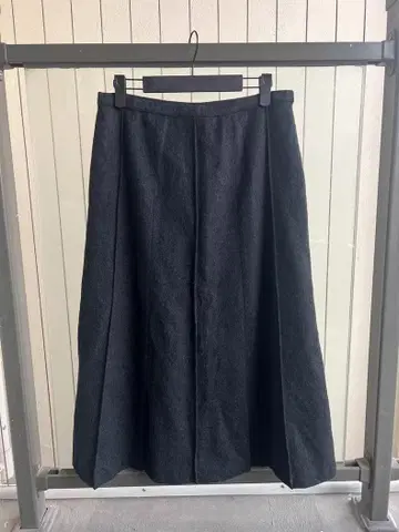 다크 그레이 울 혼방 타이트 스커트