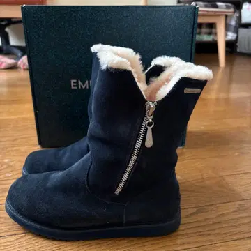 EMU 네이비 어그 부츠 지퍼 포함
