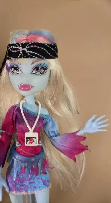 애비 Abbey Bominable 몬스터 하이