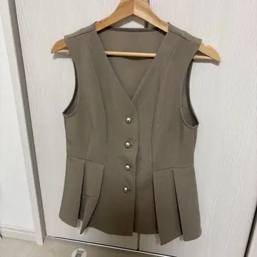 natural couture 금장 버튼 페플럼 베스트