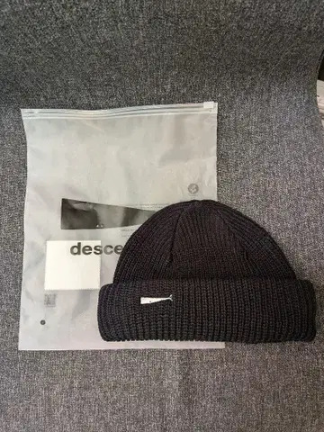미사용 디센던트 descente 비니 니트 모자 블랙