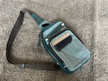 MOUSTASH 바디백 품번 : BOA-4266