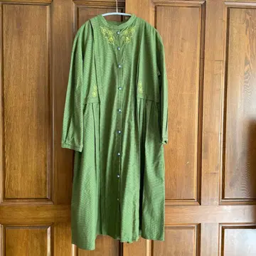 호코코모라 그린 하운드투스 꽃무늬 자수 긴팔 원피스