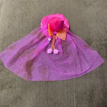 핑크색 뾰족 모자 인터넷 포함