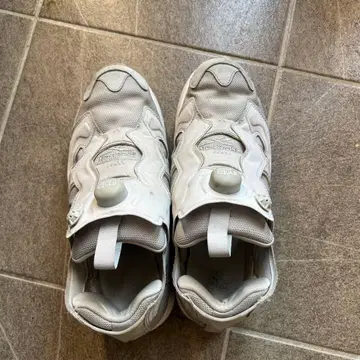 Reebok Instapump Fury 화이트 7.5