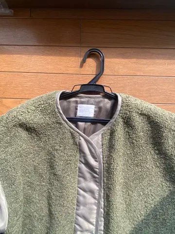 올리브 그린 플리스 자켓