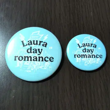 Laura day romance 레이디클 캔뱃지 2025 대소 2개