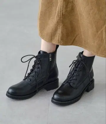 오리엔탈 트래픽 레이스업 슈즈