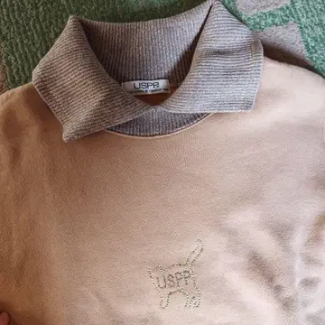 USPP 고양이 자수 베이지 트레이닝복