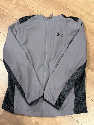 언더아머 M 그레이 상하의 세트