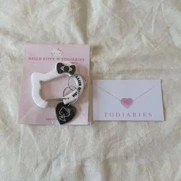 투 다이어리즈 산리오 키티 카라비너