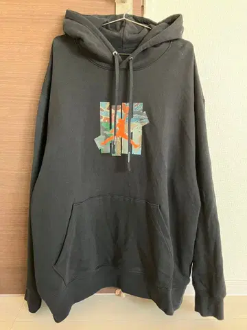 Jordan x UNDEFEATED 후드티 XXL 사이즈