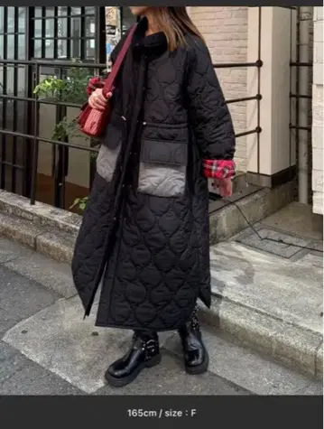 블랙 퀼팅 롱 코트 사이즈 F