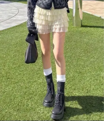 Forever21 레이스 프릴 숏팬츠