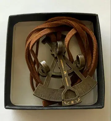 육분의 펜던트 BOATPUNK