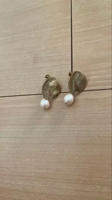 브라이덜용 골드 귀찌