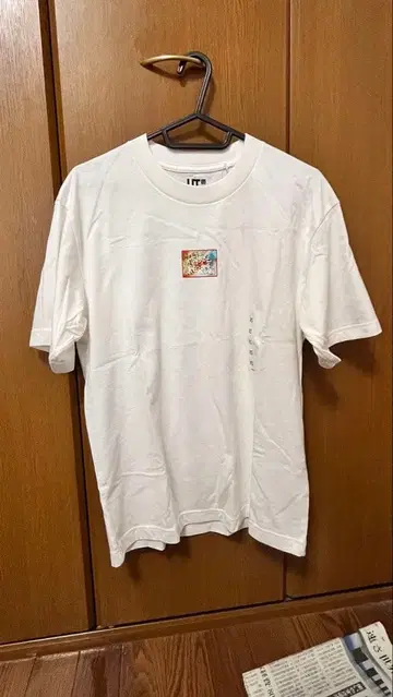 유니클로 요네즈켄시 리이슈 고양이 T셔츠