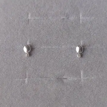 다이아몬드 화이트 골드 귀걸이 심플 K10WG