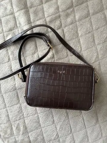 다크 브라운 크로커다일풍 숄더백 Ungrid 지갑 가방
