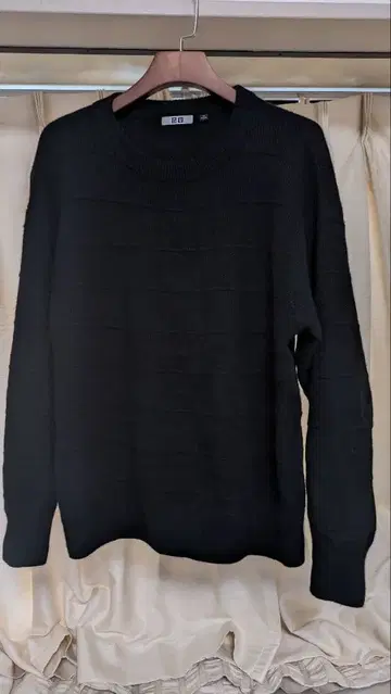 유니클로 U 라무 크루넥 스웨터 XL