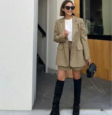 로지몬스터 페플럼 매니쉬 테일러드 자켓