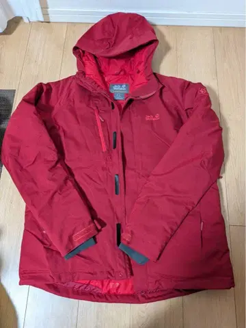 잭 울프스킨 다운