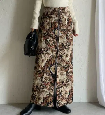 플라워 지퍼 고블랑 패턴 스커트 꽃무늬 타이트 스커트