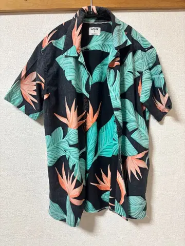 Hurley 플라워 프린트 하와이안 셔츠