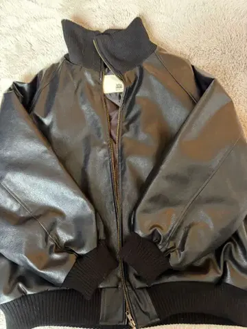 블랙 가죽 자켓