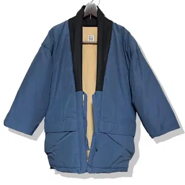 THIS IS MADE IN JAPAN 도테라 다운 네이비